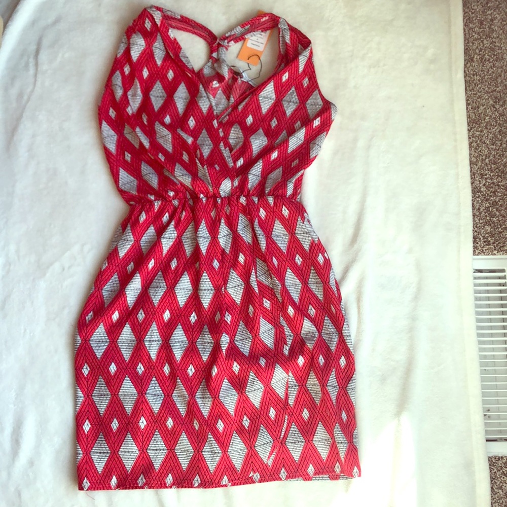 Red, white, and black print dress with pockets